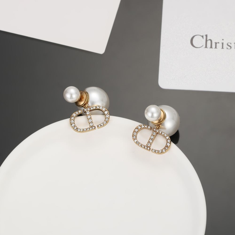 chr1st1an D10r earrings
